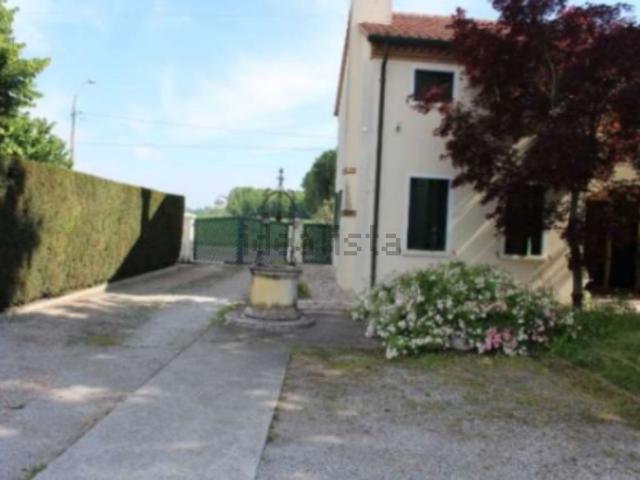 Appartamento in vendita di 234 m² in Via Riviera
