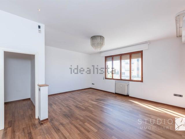 Appartamento in vendita di 235 m² in Via Campo Marzio