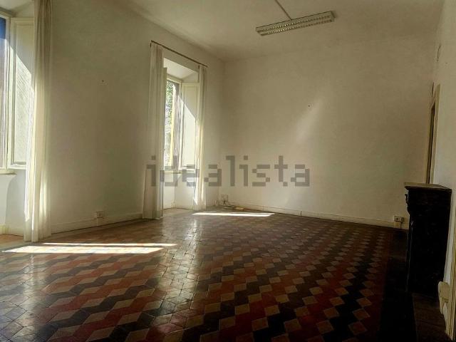 Appartamento in vendita di 235 m² in Via Arenula, 29