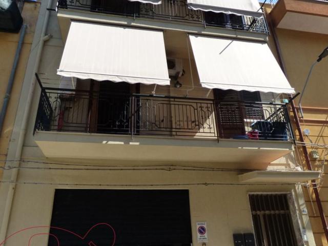 Appartamento in vendita di 235 m² in Via Guttuso, 86