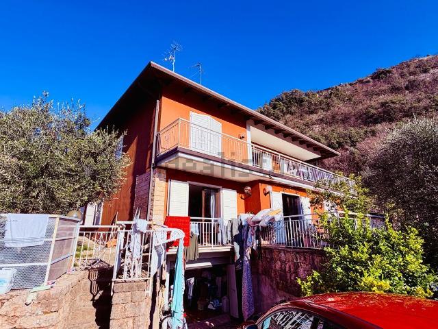 Appartamento in vendita di 235 m² in Via Panoramica, 234