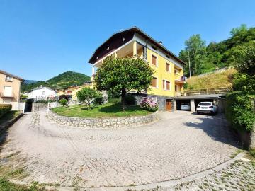 Appartamento in vendita di 235 m² in Via Rive, 2