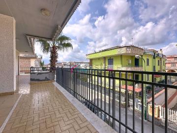 Appartamento in vendita di 235 m² in Viale Gennaro Napoli