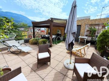 Appartamento in vendita di 236 m² in Via Giuseppe Grazioli