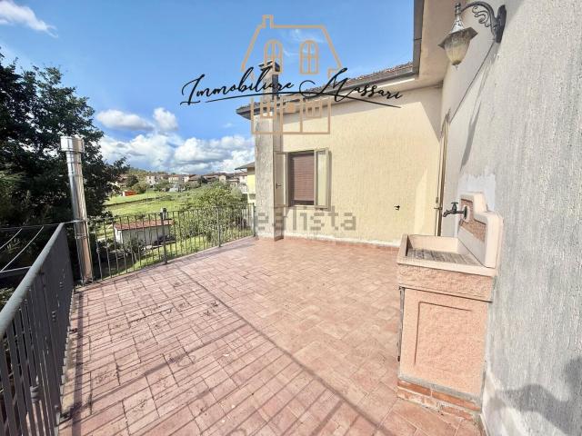 Appartamento in vendita di 236 m² in Via dell&apos Ara, 12