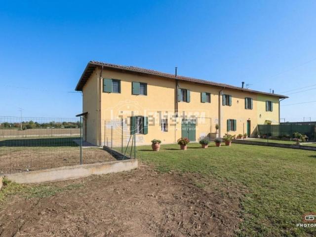 Appartamento in vendita di 334 m² in Via Persiceto, 7
