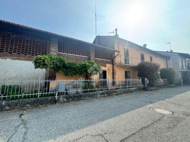 Appartamento in vendita di 236 m² in Strada della Valle, 8