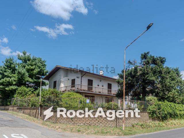 Appartamento in vendita di 237 m² in Via 8 Marzo, 1