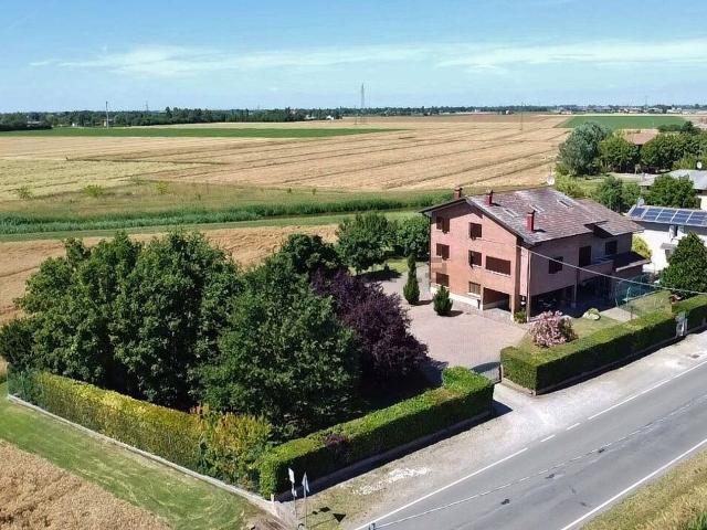 Appartamento in vendita di 237 m² in Via Biancolina, 19