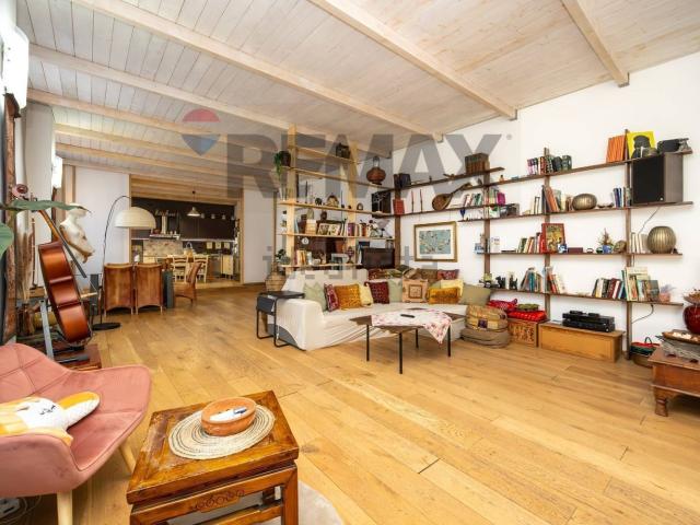 Appartamento in vendita di 237 m² in Via Fabio Filzi, 2