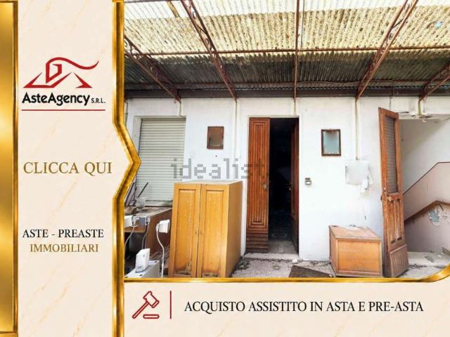 Appartamento in vendita di 237 m² in Via Provinciale Feltresca, 52