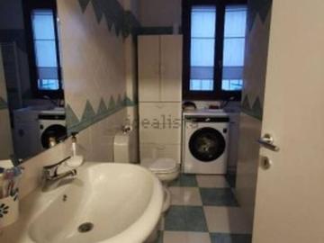 Appartamento in vendita di 237 m² in Via Zena