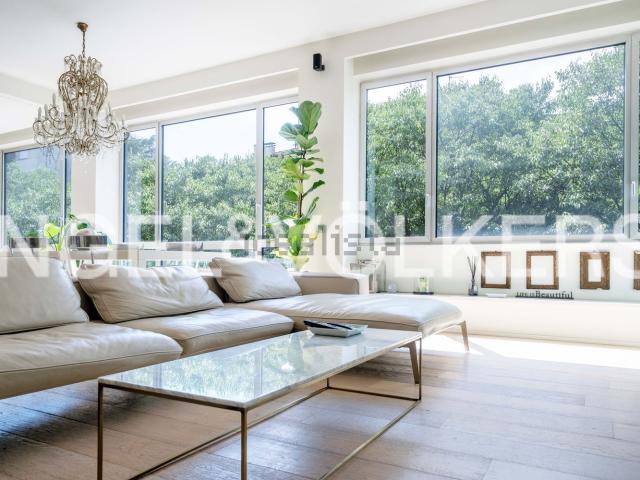 Appartamento in vendita di 237 m² in Viale Lombardia, 22