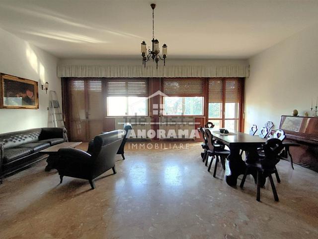Appartamento in vendita di 238 m²