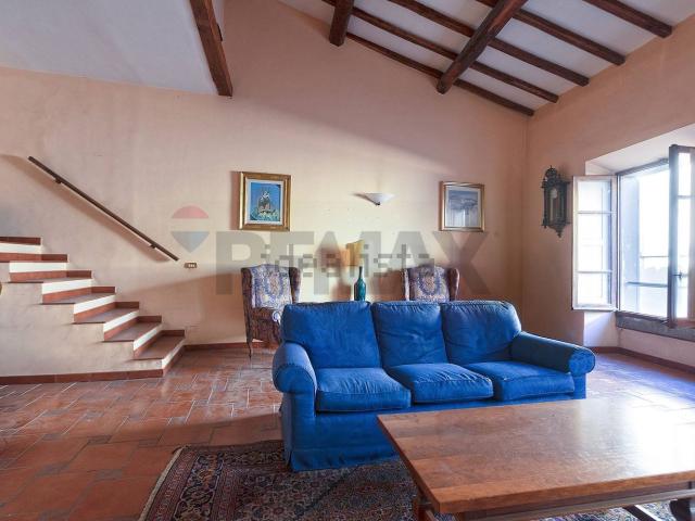 Appartamento in vendita di 238 m² in Corso Italia, 74