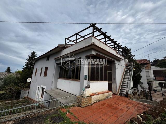 Appartamento in vendita di 239 m² in Via dei Platani, 30