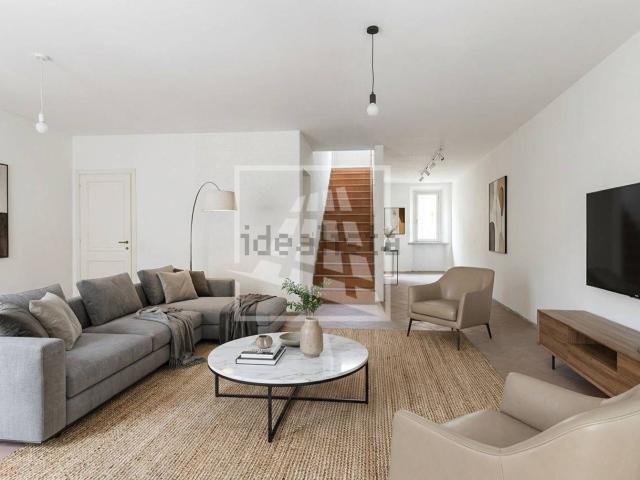 Appartamento in vendita di 239 m² in Via San Martino, 15