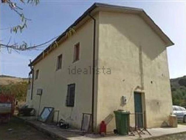 Appartamento in vendita di 239 m² in Strada Senza Nome