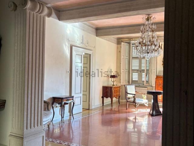 Appartamento in vendita di 240 m²