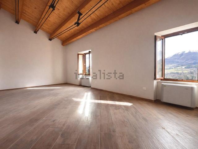 Appartamento in vendita di 240 m² in Via Bruno Buozzi, 47