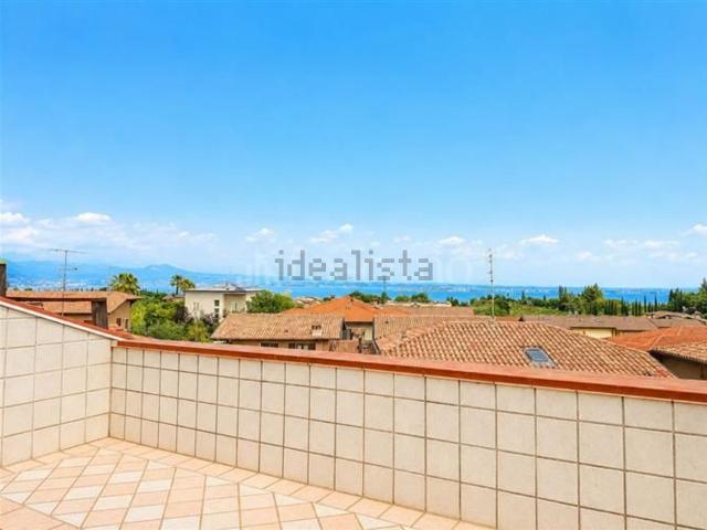 Appartamento in vendita di 240 m² in Via G. Rovetta