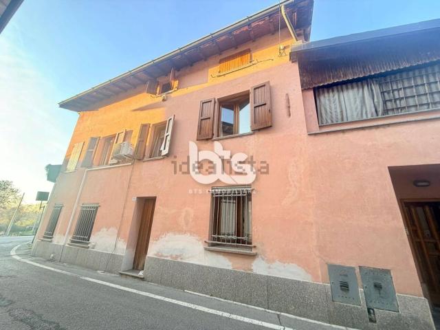 Appartamento in vendita di 240 m² in Via Giuseppe Verdi, 40