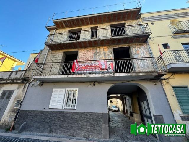 Appartamento in vendita di 240 m² in Via Giovanni Esposito