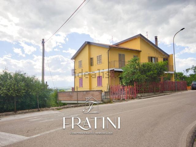 Appartamento in vendita di 240 m² in Via Guglielmo Marconi, 76