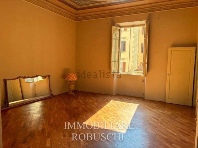 Appartamento in vendita di 240 m² in Via Fra&apos  Bartolomeo