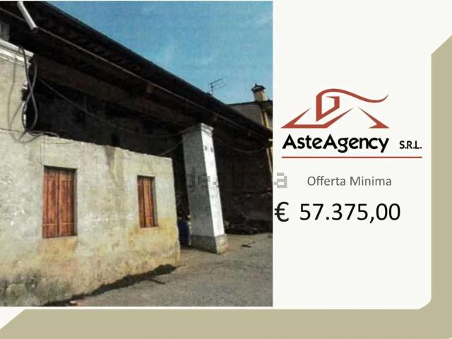 Appartamento in vendita di 240 m² in Via San Pietro, 5