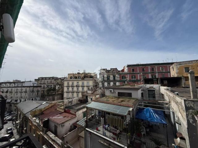 Appartamento in vendita di 240 m² in Via Pontenuovo, 28