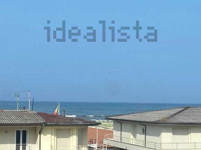 Appartamento in vendita di 240 m² in Viale Giosuè Carducci