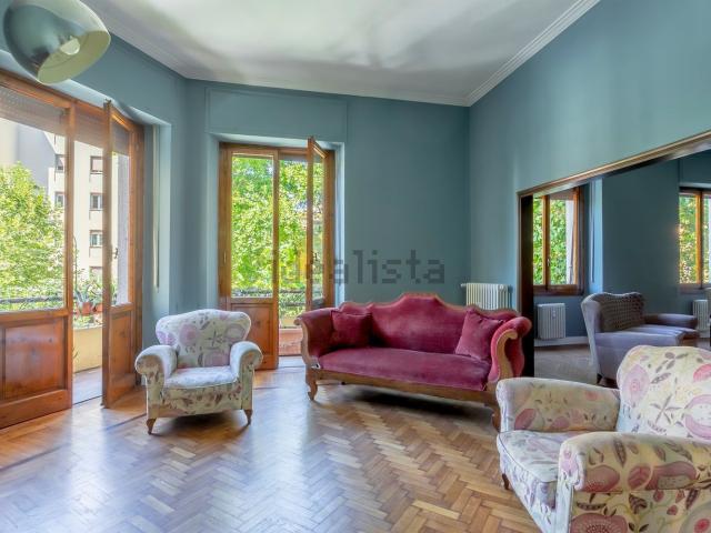 Appartamento in vendita di 240 m² in Viale Giuseppe Mazzini
