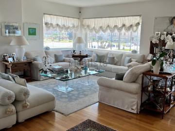Appartamento in vendita di 240 m² in Viale Guglielmo Marconi, 1