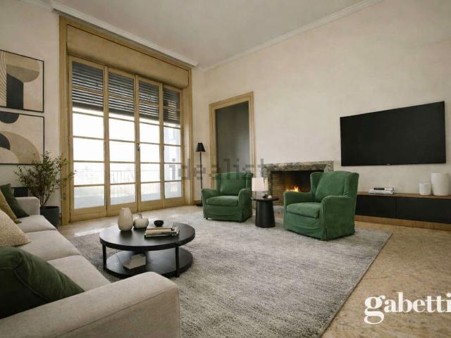 Appartamento in vendita di 240 m² in Viale Luigi Cadorna, 9