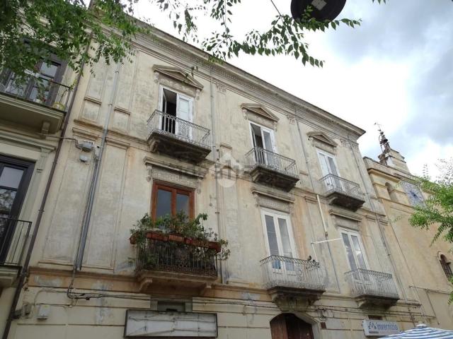 Appartamento in vendita di 240 m² in Corso Giuseppe Garibaldi, 1