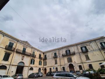 Appartamento in vendita di 240 m² in Piazza Trento e Trieste, 5