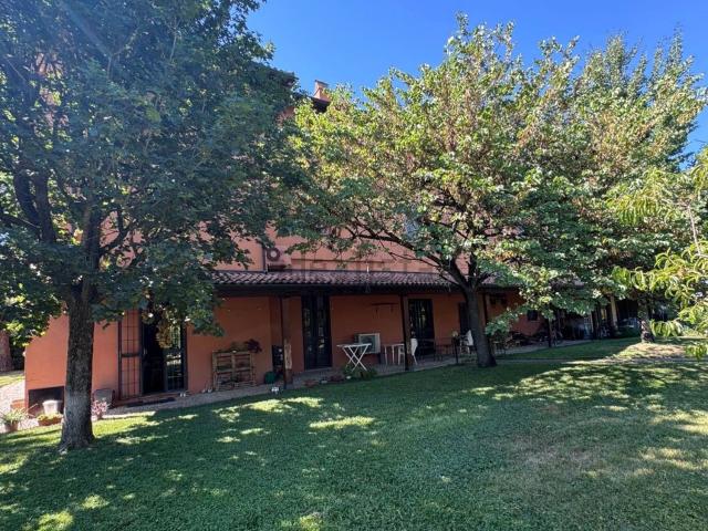 Appartamento in vendita di 240 m² in Strada Biasina