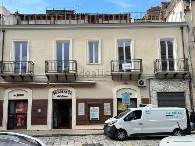 Appartamento in vendita di 241 m² in Piazza San Sebastiano, 8
