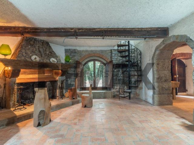 Appartamento in vendita di 242 m²