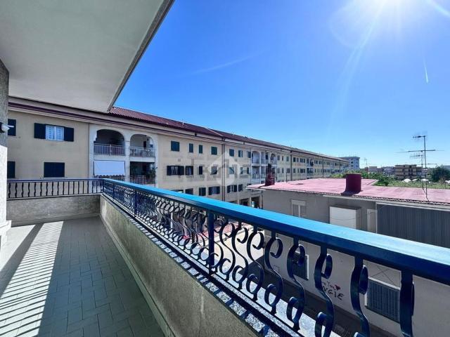 Appartamento in vendita di 242 m² in Via Camillo Benso di Cavour, 25