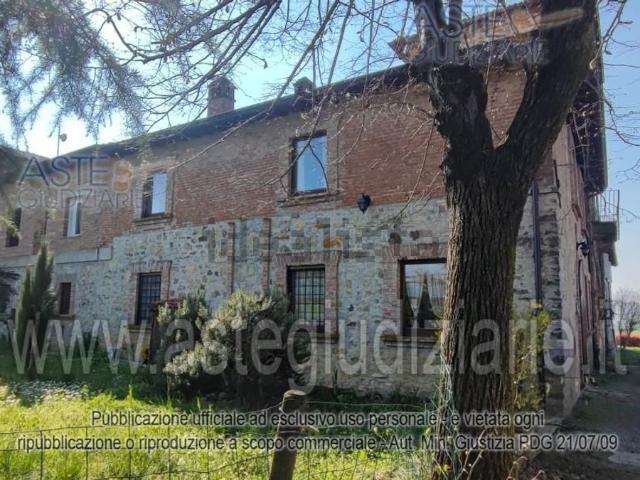 Appartamento in vendita di 242 m² in Strada Cantone, 11