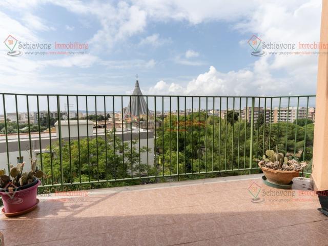Appartamento in vendita di 243 m²