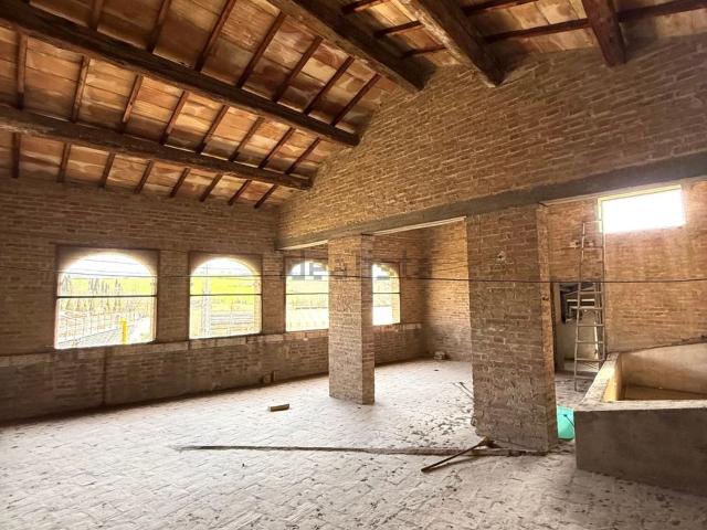 Appartamento in vendita di 243 m² in Via Romana, 15