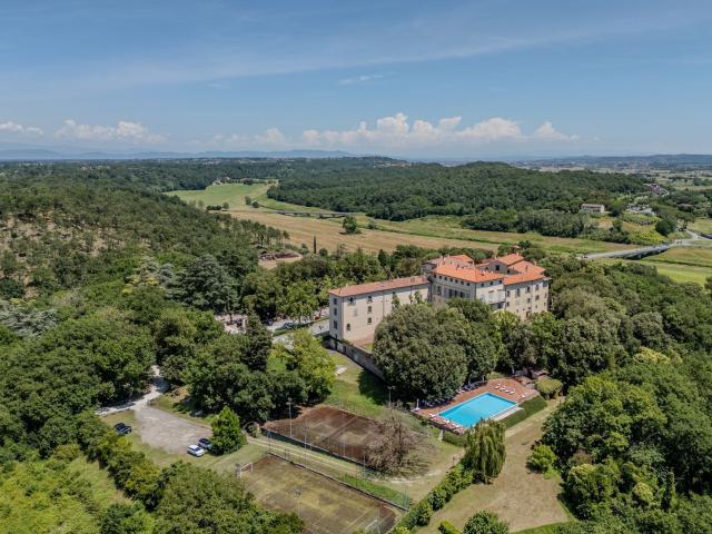 Appartamento in vendita di 243 m² in Viale Giacomo Matteotti