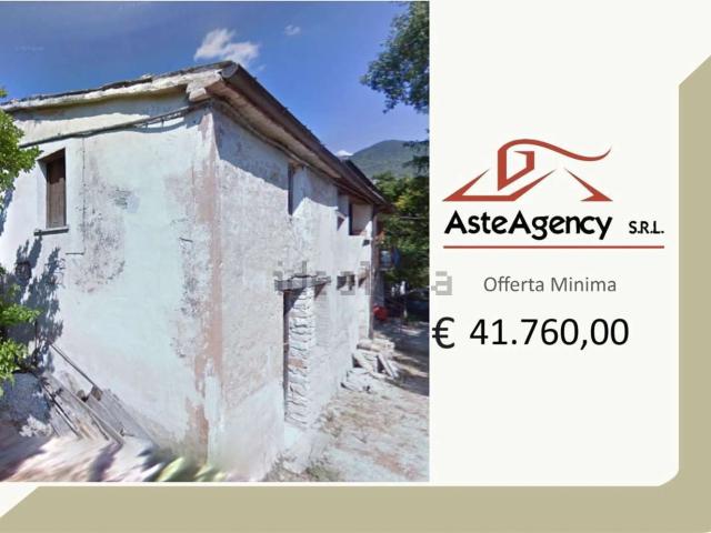 Appartamento in vendita di 244 m² in Via Case Nuove, 47