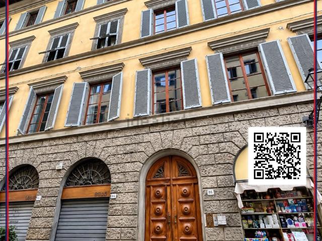 Appartamento in vendita di 244 m² in Via Guizzelmi, 29