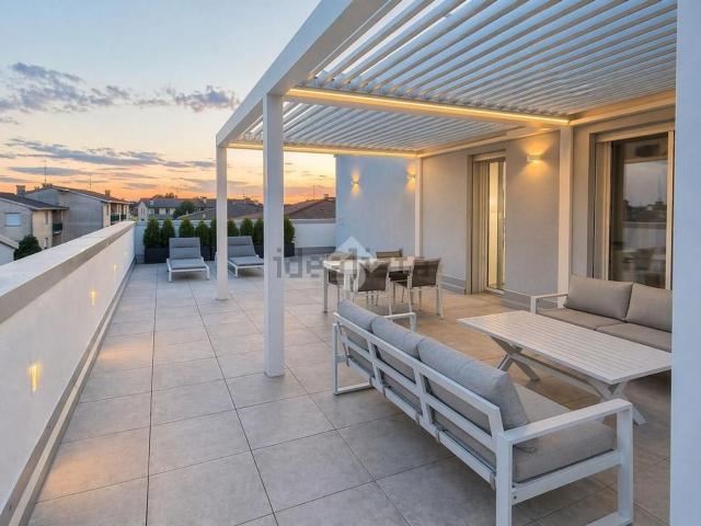Appartamento in vendita di 244 m²