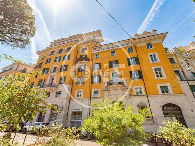 Appartamento in vendita di 244 m² in Piazza dell&apos Emporio, 16