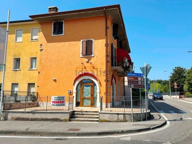 Appartamento in vendita di 245 m² in Via Adolfo Consolini, 35